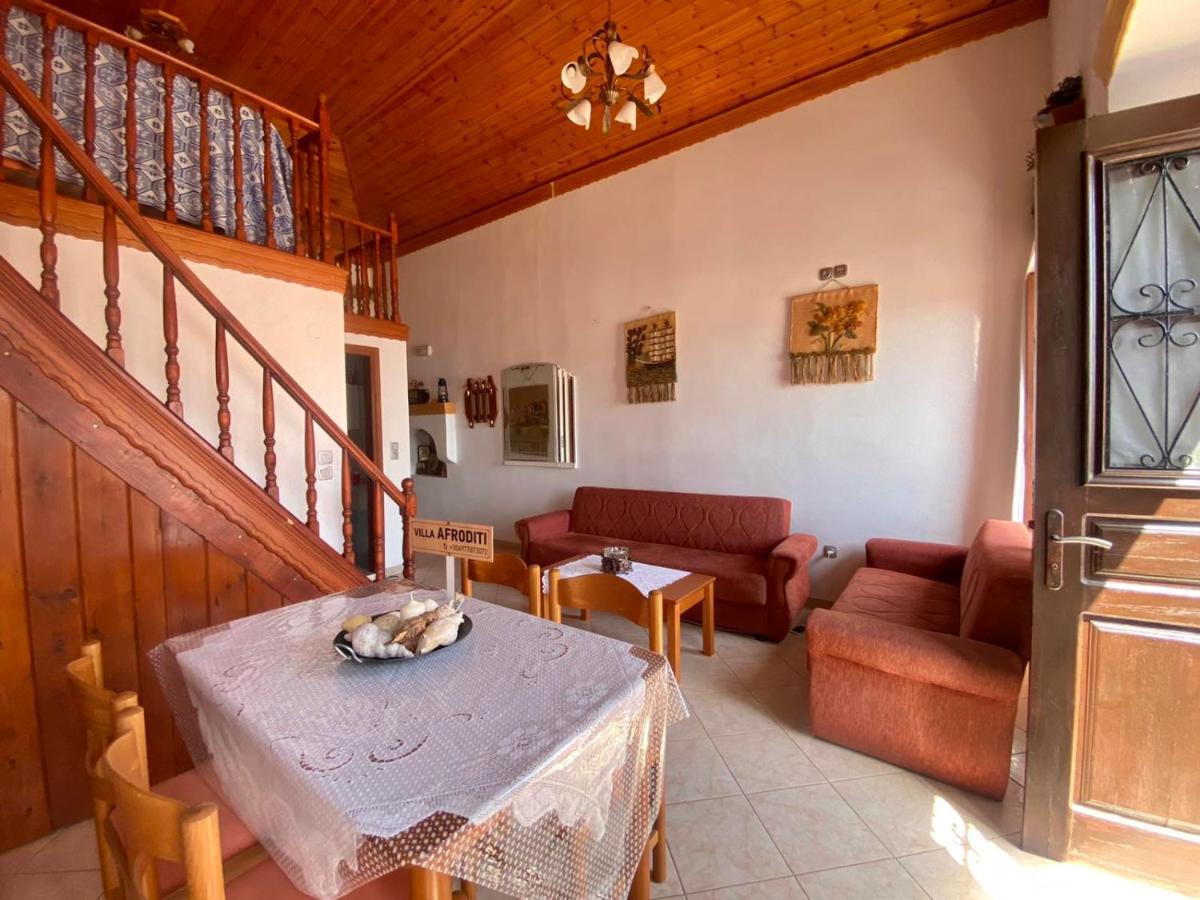 Villa Afroditi Chalki Town Luaran gambar